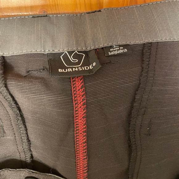 NWOT BURNSIDE Shorts Black Men’s Size 36 Never Worn Perfect Condition - Picture 6 of 6